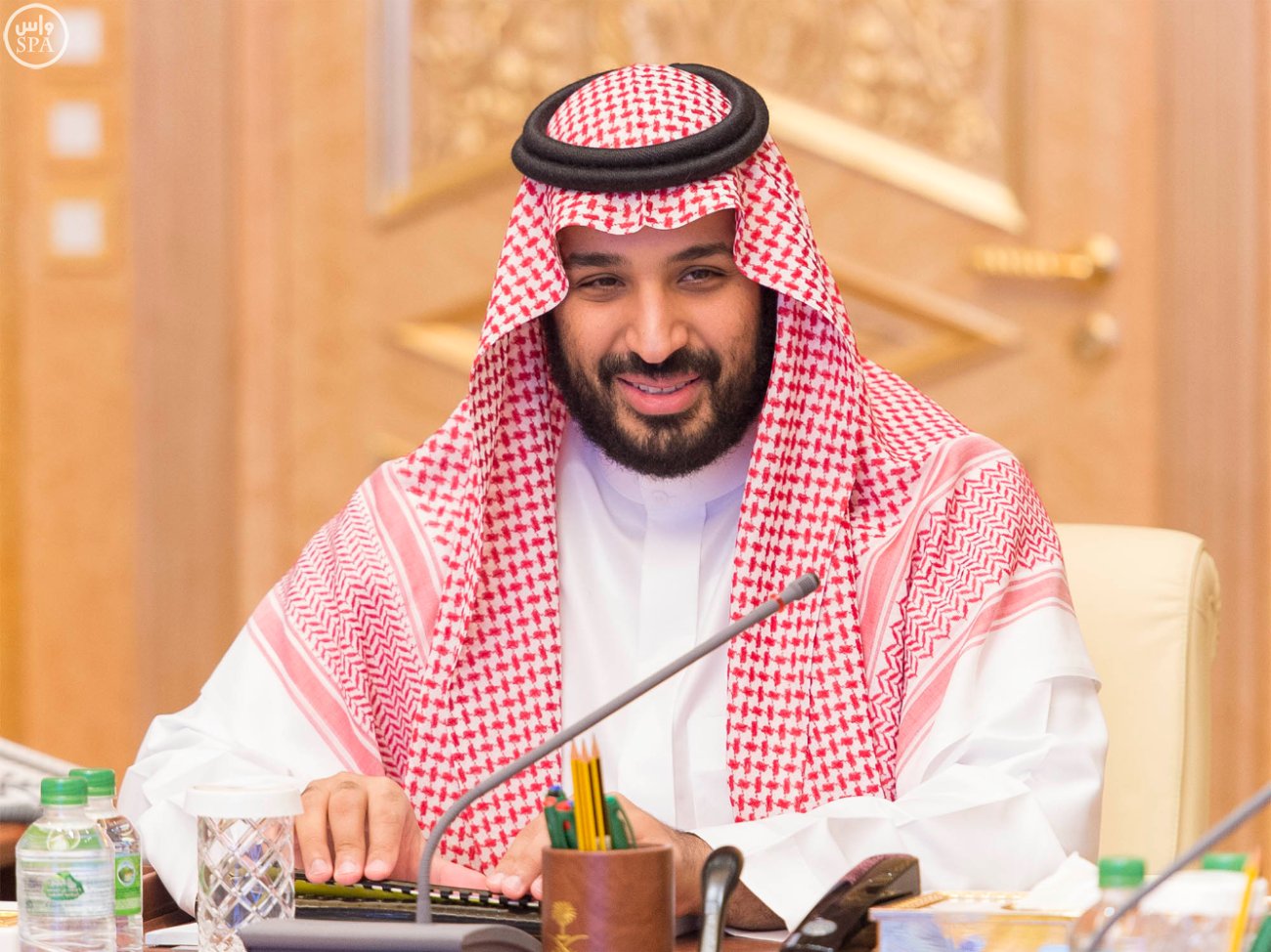 كيف أتواصل مع مدير مكتب الأمير محمد بن سلمان